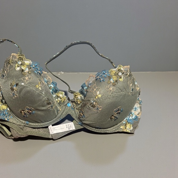 Marie Jo women’s Elegant Green Floral  Embroidered Bra size UK 38B NWT - Picture 2 of 8
